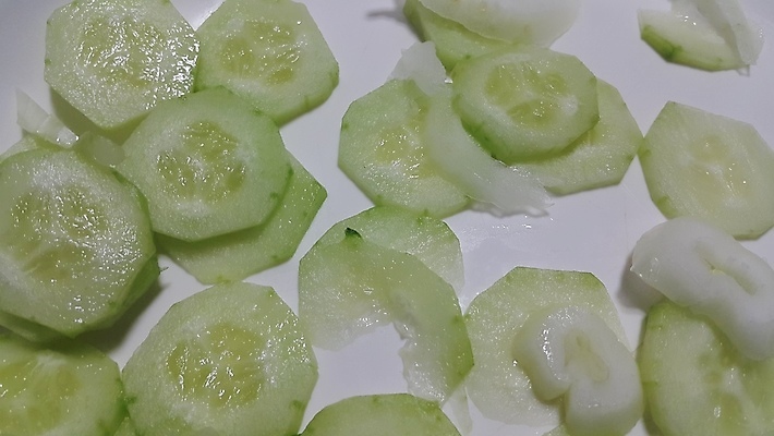 포토 JPG 해외이미지 라이프스타일 접시 조각 백그라운드 십자가 다이어트 채소 재료 부분 자연 오이 건강 사람없음 초록색 샐러드 신선 원형 그룹 자르기 먹기 오브젝트 싱글 상쾌 유기농 날것 슬라이스 고립 숙성 채식주의자 개조 해외포토 도형 식기 웰빙 감정 음식 컬러 모션 생활 생태계 채식 파일형식 이미지허브