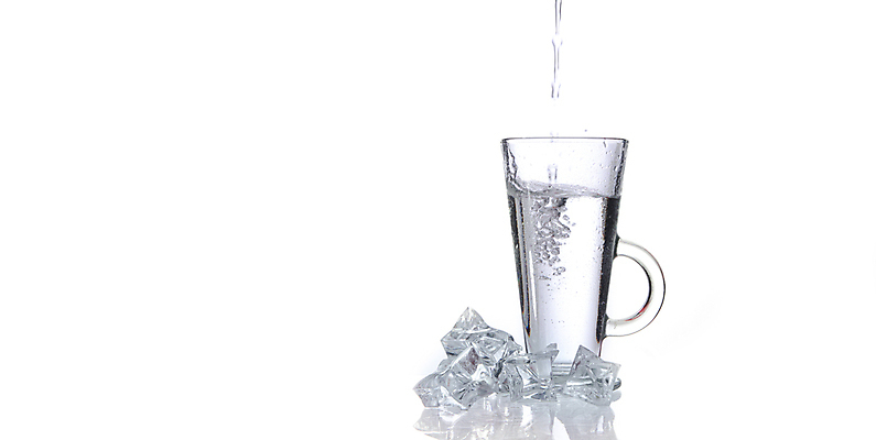 포토 JPG 해외이미지 라이프스타일 물결 음료 음식 파도 포즈 백그라운드 모션 자연 유리 건강 사람없음 물 파란색 얼음 거품 젖음 추위 물방울 신선 투명 액체 붓기 떨어짐 시원함 크리스탈 순수 큐브 싱글 흰배경 상쾌 심플 소다 평야 스플래쉬 카피스페이스 해외포토 자연요소 감정 바다 컬러 컨셉 재질 생활 공백 흰색 광석 생태계 파일형식 이미지허브