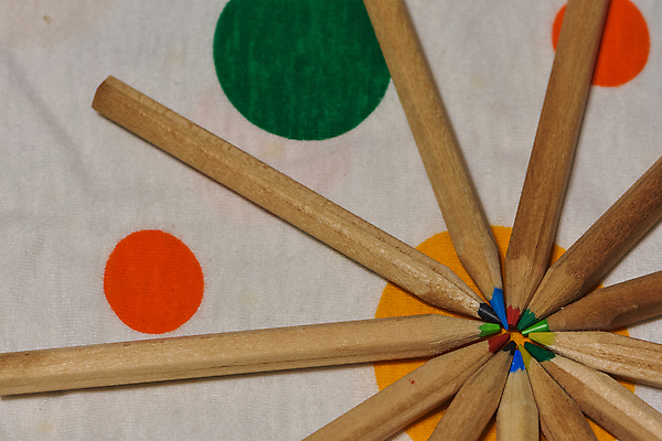 포토 JPG 해외이미지 학생 디자인 교육 종이 백그라운드 컨셉 텍스트 학교 유리 문구용품 자 미술 사람없음 목재 그래픽 빨간색 초록색 파란색 세트 컬러풀 사무실 태양 연필 펜 쪽지 침묵 광선 흰색 항아리 압정 책상 그림 클립 고립 초보 해외포토 자연요소 나무 컬러 가구 비즈니스 재료 재질 문화예술 학용품 필기구 사무용품 소리 도자기 오브젝트 파일형식 이미지허브