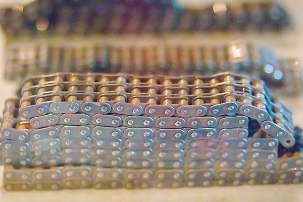 포토 JPG 해외이미지 산업 스포츠 장신구 부분 사람없음 금속 자전거 검은색 힘 기계 장비 운전 오토바이 기구 원형 치아 상품 접속 철 서비스 속도 톱니바퀴 순환 전염 롤러 엔진 정비공 사이클링 공학 모터 철강 해외포토 도형 교육 컬러 모션 재질 바이크 소화기관 기술자 질병 육상스포츠 감염 파일형식 이미지허브