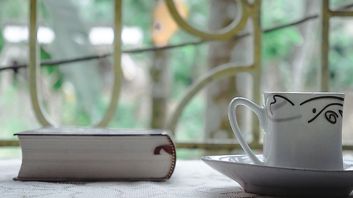 포토 JPG 해외이미지 라이프스타일 디자인 교육 종이 음료 백그라운드 비즈니스 창문 가정 탁자 아침 휴가 실내 건강 사람없음 책 컵 독서 햇빛 카페 신선 아침식사 커피잔 책상 카푸치노 에스프레소 라떼 카페인 카피스페이스 해외포토 주간 식기 커피 가구 잔 내부 생활 태양 상점 식사 공백 파일형식 이미지허브