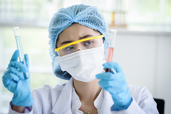 포토 JPG 해외이미지 응시 여자 실험 한명 들기 사람 동양인 성인 실험실 과학자 시험관 성인여자한명만 해외포토 직업 1 시선 과학 모션 실험기구 인종 학자 여자한명만 성인여자만 파일형식 이미지허브