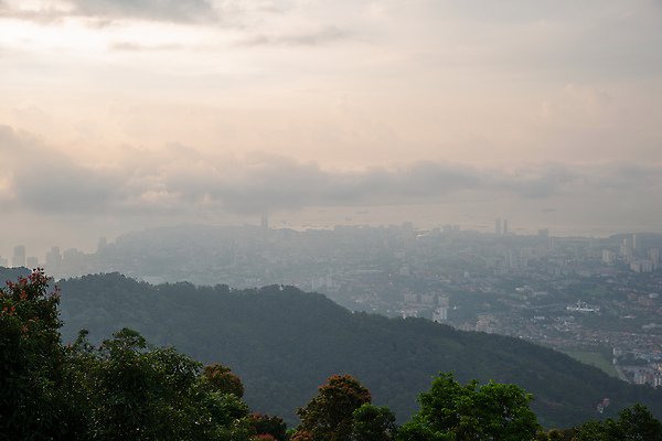 포토 JPG 해외이미지 구름 아시아 여행 파노라마 동양인 풍경 사람없음 건물 도시풍경 동남아시아 도시 언덕 타운 말레이시아 조감도 해외포토 자연요소 건축물 나라 촬영기법 인종 파일형식 이미지허브