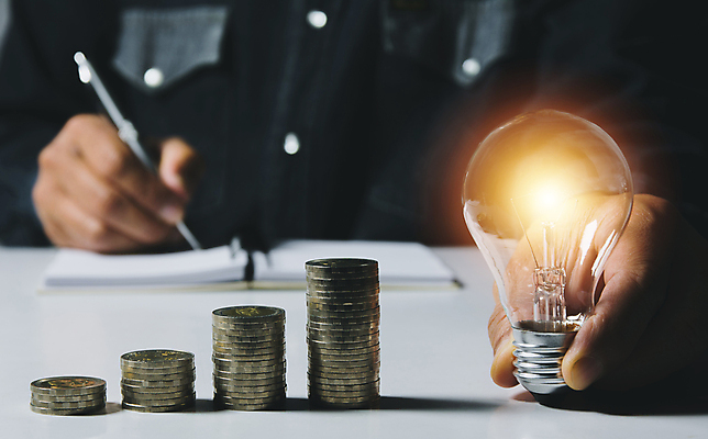 포토 JPG 해외이미지 직업 손 디자인 남자 백그라운드 컨셉 인터넷 비즈니스 전구 사업가 통신 상상 유리 탁자 아이디어 관리 창조 사람없음 노트북 빛 컴퓨터 사무실 디지털 공책 힘 에너지 램프 타이핑 잡기 작업 네트워크 닫기 디자이너 혁명 광 발명 선견지명 이해 해외포토 가구 모션 재질 문구용품 조명 사람 신체부위 전자제품 파일형식 이미지허브