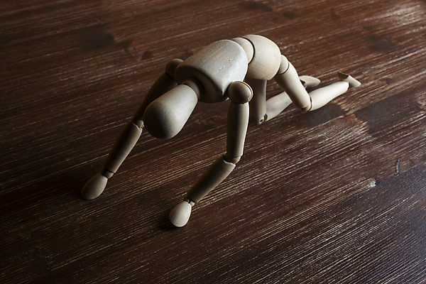 포토 JPG 해외이미지 모델 1 손 남자 종이 인형 포즈 백그라운드 컨셉 신체 비즈니스 모션 함께함 관리 미술 서기 사람 사람없음 목재 장난감 조각상 숫자 머리 고통 피규어 계산기 흰색 닫기 마네킹 오브젝트 싱글 고립 꼭두각시 인공 조작 해외포토 나무 문자 감정 컬러 재료 문화예술 문구용품 신체부위 조형물 미니어처 장비 파일형식 이미지허브