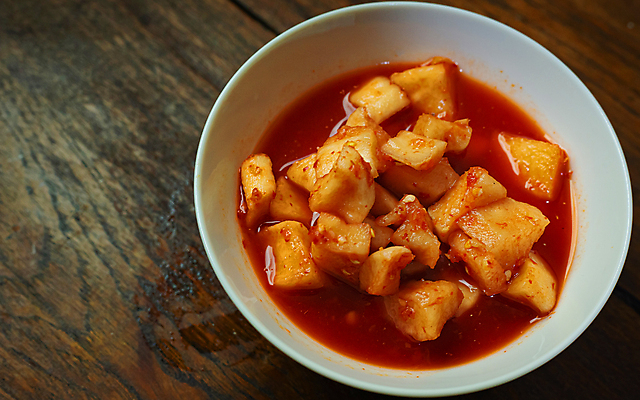 포토 JPG 해외이미지 전통 접시 문화 음식 백그라운드 다이어트 채소 고추 반찬 한국 건강 요리 동양인 사람없음 빨간색 흰색 뜨거움 닫기 매움 피클 발효 후추 고립 채식주의자 총각무 해외포토 식기 아시아 컬러 모션 인종 맛 무 향신료 채식 절임 파일형식 이미지허브