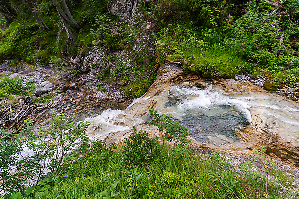 포토 JPG 해외이미지 구름 라이프스타일 응시 여행 자연 휴가 산 파노라마 사람없음 야외 여름 환경 맑음 등산 트래킹 하이킹 시골 저수지 오스트리아 고독 정상 알프스 천국 고립 절정 해외포토 자연요소 시선 계절 감정 유럽 레저 날씨 촬영기법 생활 생태계 파일형식 이미지허브