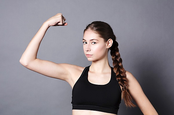 포토 JPG 스튜디오촬영 서양인 외국인 우먼라이프 응시 여자 모션 회색배경 근육 실내 한명 사람 상반신 20대 성인 취미 앞모습 운동복 운동 손들기 건강관리 스트레칭 체코 성인여자한명만 국내포토 1 라이프스타일 시선 옷 유럽 뷰포인트 백그라운드 건강 관리 인종 청년 내부 회색 여자한명만 성인여자만 파일형식