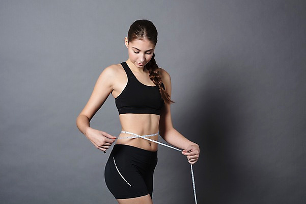 포토 JPG 스튜디오촬영 서양인 외국인 우먼라이프 응시 여자 다이어트 모션 회색배경 실내 줄자 한명 사람 상반신 20대 성인 취미 옆모습 운동복 운동 건강관리 둘레 허리 측정 체코 성인여자한명만 국내포토 1 라이프스타일 시선 옷 유럽 뷰포인트 백그라운드 자 건강 관리 인종 청년 내부 신체부위 회색 여자한명만 성인여자만 파일형식