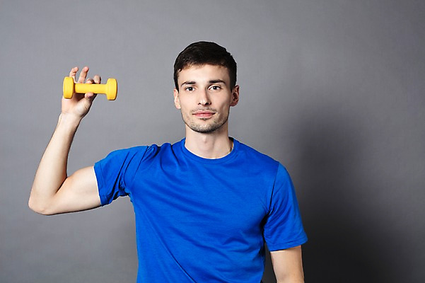 포토 JPG 스튜디오촬영 서양인 외국인 응시 남자 맨라이프 모션 회색배경 실내 한명 미소 들기 사람 상반신 20대 성인 취미 앞모습 운동복 운동 건강관리 아령 체코 성인남자한명만 국내포토 1 라이프스타일 시선 옷 유럽 뷰포인트 백그라운드 표정 건강 관리 인종 청년 내부 회색 남자한명만 성인남자만 파일형식