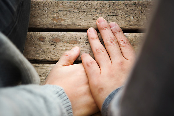 포토 JPG 주간 손 커플 공원 여자 남자 행복 데이트 사랑 사람 근접촬영 20대 성인 야외 두명 신체부위 손잡기 한국인 즐거움 커플룩 설레임 수원 광교호수공원 국내포토 자연요소 옷 공공시설 감정 뷰포인트 관계 모션 동양인 청년 경기도 호수공원 파일형식 광교