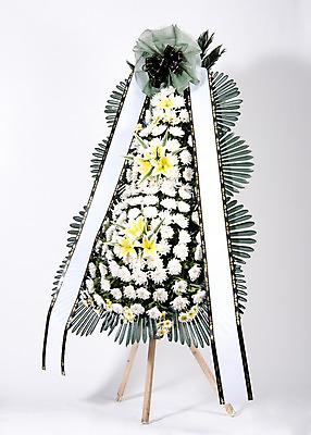 포토 JPG 스튜디오촬영 꽃 리본 프레임 실내 사람없음 오브젝트 흰배경 위로 장례 근조 근조화환 국내포토 식물 백그라운드 내부 화환 흰색 파일형식