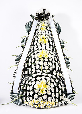 포토 JPG 스튜디오촬영 꽃 리본 프레임 실내 사람없음 오브젝트 흰배경 위로 장례 근조 근조화환 국내포토 식물 백그라운드 내부 화환 흰색 파일형식