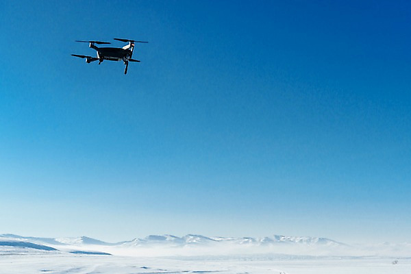 포토 JPG 주간 겨울 하늘 사람없음 야외 설원 기계 몽골 드론 국내포토 자연요소 계절 아시아 눈_날씨 파일형식