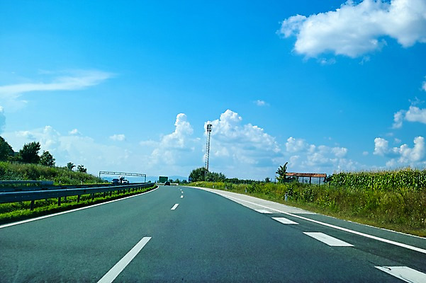 포토 JPG 주간 구름 해외풍경 도로 여행 유럽풍경 하늘 풍경 사람없음 야외 크로아티아 자동차여행 국내포토 자연요소 해외 유럽 길 교통시설 파일형식