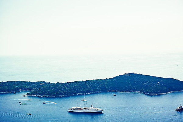 포토 JPG 주간 해외풍경 바다 섬 여행 유럽풍경 유적지 하늘 풍경 사람없음 야외 운하 선박 쉬베니크 국내포토 자연요소 해외 유럽 고건축 수상교통 크로아티아 파일형식