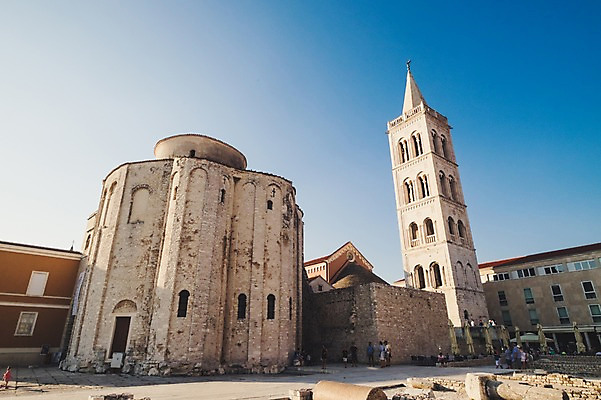 포토 JPG 주간 해외풍경 건축물 여행 고건축 유럽풍경 하늘 풍경 사람없음 야외 광장 크로아티아 올드타운 자다르 국내포토 자연요소 해외 건축 유럽 파일형식
