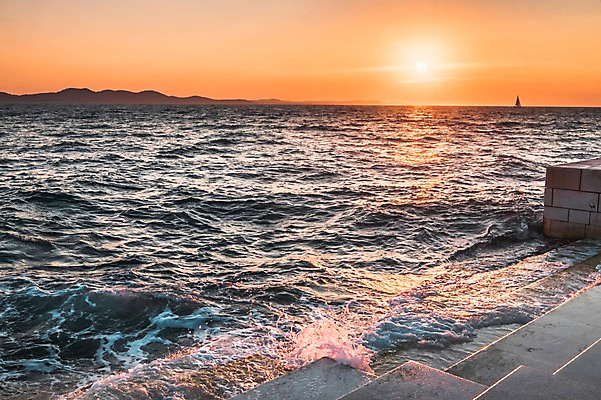 포토 JPG 주간 해외풍경 바다 여행 유럽풍경 풍경 사람없음 야외 노을 보트 휴양지 크로아티아 자다르 국내포토 자연요소 해외 유럽 배_교통 장소 파일형식