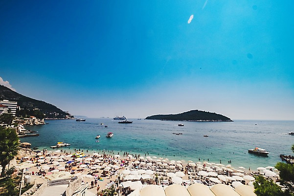 포토 JPG 주간 해외풍경 바다 여행 유럽풍경 하늘 풍경 여러명 야외 여행객 휴양지 크로아티아 두브로브니크 국내포토 자연요소 해외 유럽 다수 사람 장소 파일형식