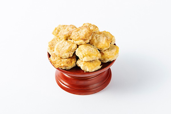 포토 JPG 스튜디오촬영 한국전통 명절 문화 한식 실내 누끼 근접촬영 사람없음 전 제사 흰배경 제기_제사 노력 제사상 제사음식 명절음식 육전 정성 조상 국내포토 전통 기념일 음식 뷰포인트 백그라운드 한국 내부 전통음식 흰색 전통의례 제사용품 파일형식