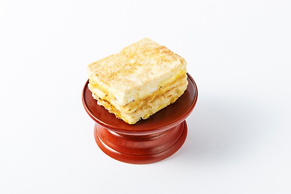 포토 JPG 스튜디오촬영 한국전통 명절 문화 한식 실내 누끼 근접촬영 사람없음 전 제사 흰배경 두부 제기_제사 노력 제사상 제사음식 명절음식 두부전 정성 조상 국내포토 전통 기념일 음식 뷰포인트 백그라운드 한국 내부 전통음식 흰색 전통의례 제사용품 파일형식