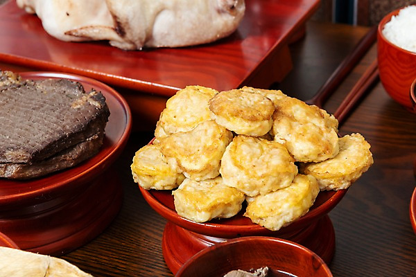 포토 JPG 스튜디오촬영 한국전통 명절 음식 실내 근접촬영 사람없음 전 제사 제사상 제사음식 명절음식 교자상 육전 정성 국내포토 전통 기념일 뷰포인트 탁자 한국 내부 전통음식 전통의례 파일형식