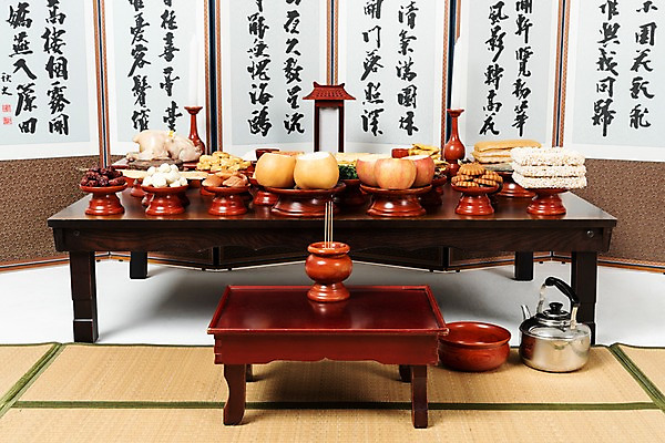 포토 JPG 스튜디오촬영 한국전통 명절 음식 과일 초 밥 주전자 떡 주류 실내 감 사람없음 배 사과 밤 제사 촛대 국 나물 대추 제기_제사 병풍 향 제사상 제사음식 명절음식 시금치 약과 곶감 산적 고사리 교자상 꼬치전 도라지 동태전 두부전 북어포 산자 소탕 어탕 육탕 정성 조기_생선 향로_분향 국내포토 전통 기념일 음료 채소 탁자 주방용품 한국 어류 내부 전통음식 견과류 전 전통의례 탕 건과일 제사용품 파일형식 어포