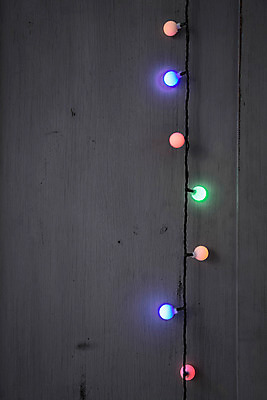 포토 JPG 스튜디오촬영 크리스마스 전구 크리스마스용품 실내 사람없음 빛 인테리어 빈티지 장롱 감성 국내포토 디자인 기념일 가구 컨셉 내부 용품 파일형식