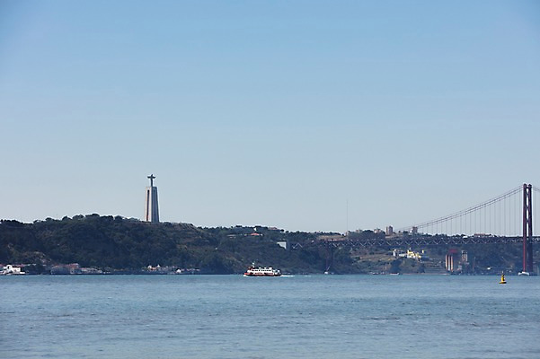 포토 JPG 주간 해외풍경 바다 유럽풍경 하늘 풍경 사람없음 야외 포르투갈 선박 국내포토 자연요소 해외 유럽 수상교통 파일형식