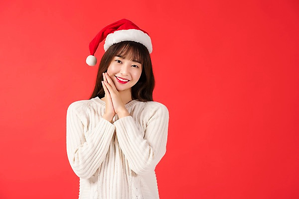 포토 JPG 스튜디오촬영 학생 여자 기념일 행복 대학생 크리스마스 산타모자 실내 한명 미소 사람 이벤트 상반신 20대 청년 앞모습 청춘 한국인 손모으기 빨간배경 청년여자한명만 성인여자한명만 국내포토 모자_잡화 1 감정 뷰포인트 백그라운드 컨셉 표정 동양인 손짓 성인 내부 빨간색 여자한명만 성인여자만 청년여자만 파일형식