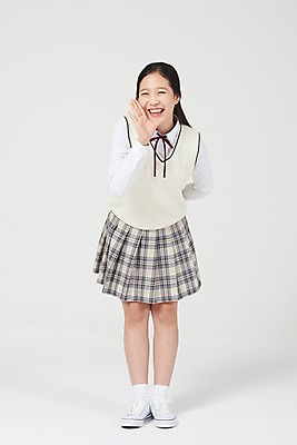 포토 JPG 스튜디오촬영 전신 여학생 여자 교복 중학생 청소년 실내 대화 한명 서기 미소 앞모습 10대 십대라이프스타일 외침 한국인 입학 흰배경 여중생 수다 십대여자한명만 국내포토 1 학생 라이프스타일 옷 교육 뷰포인트 백그라운드 모션 표정 말하기 사람 동양인 내부 소리 흰색 여자한명만 십대여자만 파일형식