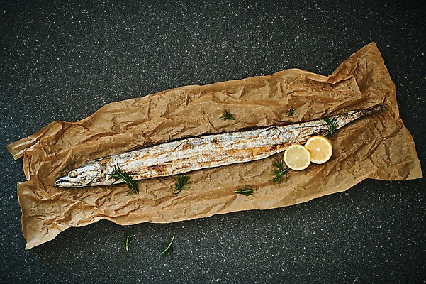 포토 JPG 스튜디오촬영 그릇 접시 음식 실내 사람없음 하이앵글 레몬 갈치 갈치구이 플랫레이 향토음식 국내포토 식기 뷰포인트 과일 어류 내부 플랫 생선구이 파일형식