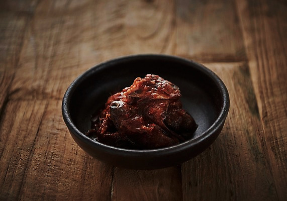 포토 JPG 스튜디오촬영 그릇 접시 음식 실내 근접촬영 사람없음 아웃포커스 젓갈 향토음식 국내포토 식기 뷰포인트 촬영기법 내부 파일형식