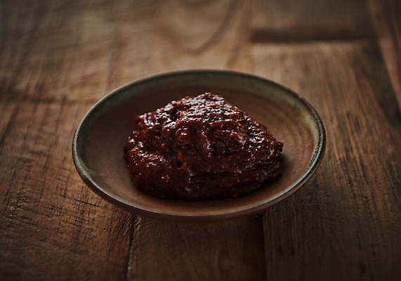 포토 JPG 스튜디오촬영 그릇 접시 음식 실내 근접촬영 사람없음 아웃포커스 자리돔 젓갈 향토음식 자리돔젓 국내포토 식기 뷰포인트 촬영기법 어류 내부 파일형식 제주음식