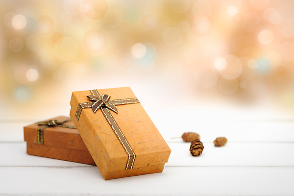 포토 JPG 해외이미지 모양 꽃 행복 리본 백그라운드 잎 크리스마스 겨울 탁자 휴가 불꽃 새로움 기념 발렌타인데이 선물 사랑 사람없음 목재 장식 선물상자 빛 상자 갈색 파티 우주 축제 놀람 덮개 흰색 축하 인사 생일 우아함 연도 오브젝트 활 보케 초대 패키지 효과 해외포토 나무 식물 계절 기념일 감정 컬러 가구 컨셉 재료 데이이벤트 불 표정 이벤트 뚜껑 예절 파일형식 이미지허브