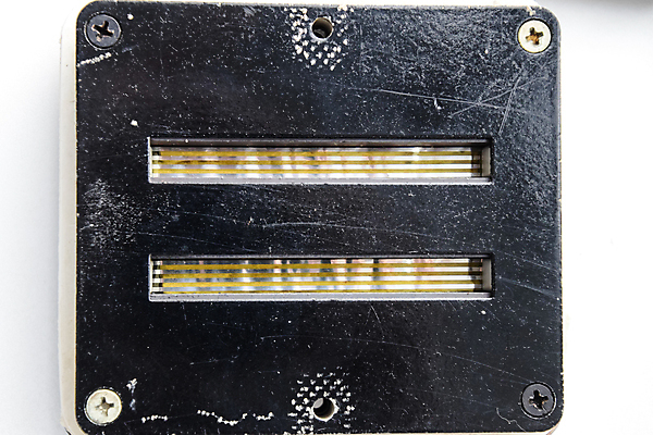 포토 JPG 해외이미지 백그라운드 사람없음 목재 확성기 전선 흰색 도구 면 변화 실 고급 수리 볼륨 정사각형 테이프 아날로그 감싸기 업그레이드 스타일 해외포토 도형 나무 컬러 컨셉 재료 모션 문구용품 파일형식 이미지허브