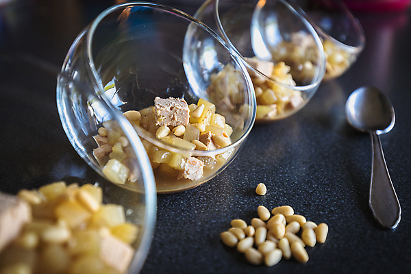 포토 JPG 해외이미지 음식 빵 조각 백그라운드 다이어트 과일 유리 호텔 디저트 건강 육류 요리 사람없음 빨간색 초록색 갈색 노란색 파티 식당 축제 식사 저녁식사 버섯 우유 축하 신선 항아리 달콤 맛 만취 먹기 카나페 크림 향신료 레시피 거위 무스 핸드메이드 해외포토 컬러 컨셉 식재료 모션 재질 조류 숙소 유제품 서양음식 이벤트 상점 도자기 술취함 향미료 파일형식 이미지허브