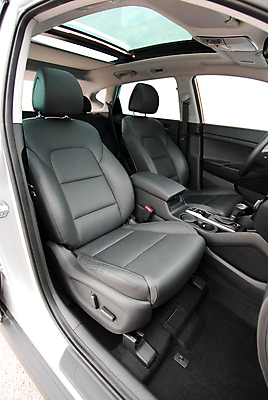 포토 JPG 해외이미지 디자인 여행 의자 비즈니스 교통시설 자동차 실내 안전 사람없음 내부 문 장비 벨트 바퀴 운전사 가죽 승합차 승객 계기판 자동 해외포토 직업 잡화 육상교통 가구 교통 승용차 시설 파일형식 이미지허브