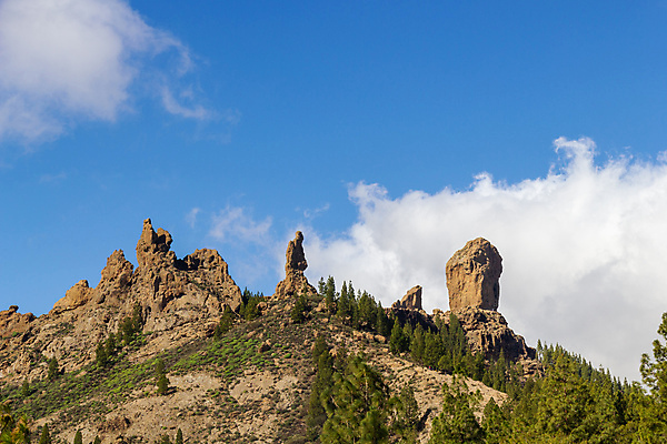 포토 JPG 해외이미지 구름 공원 유럽 섬 여행 백그라운드 아프리카 자연 하늘 휴가 산 풍경 사람없음 야외 여름 파란색 햇빛 바위 스페인 승려 부식 오르기 사암 첨탑 내추럴 옛날 지질학 해외포토 자연요소 계절 공공시설 교육 나라 컬러 모션 태양 탑 돌_바위 성직자 생태계 파일형식 이미지허브