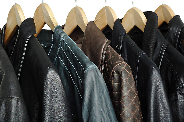 포토 JPG 해외이미지 디자인 외관 옷 백그라운드 겨울 표정 종류 사람없음 쇼핑 유행 어둠 재킷 클래식 고급 우아함 가죽 수집 오브젝트 스타일 많음 해외포토 계절 컨셉 외투 파일형식 이미지허브