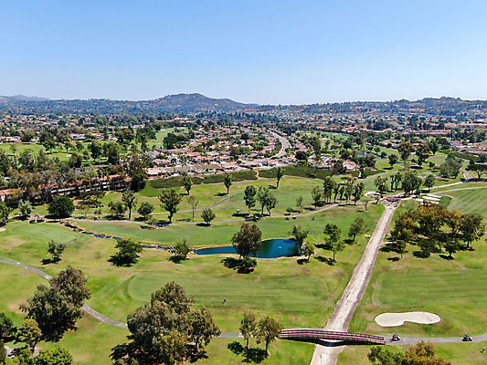 포토 JPG 해외이미지 나무 라이프스타일 스포츠 골프 놀이 산 주택 풍경 사람없음 초록색 계곡 미국 기쁨 재산 땅 은퇴 빌라 캘리포니아 콘도 지역 커뮤니티 남쪽 대출 개발 교외 조감도 진짜 페어웨이 비용 해외포토 식물 감정 컬러 북아메리카 숙소 건물 생활 금융 경제 구기 방향 파일형식 이미지허브