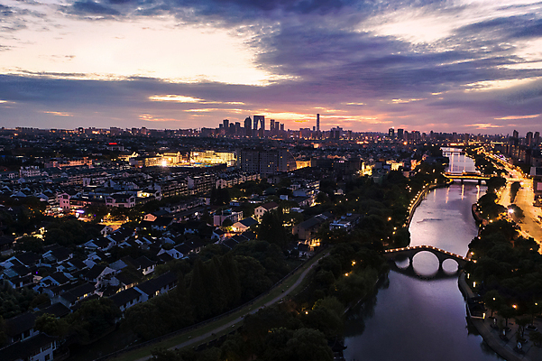 포토 JPG 해외이미지 야경 하늘 사람없음 야외 강 도시풍경 중국 일몰 전경 해외포토 아시아 풍경 노을 도시 야간 파일형식 탑뷰 풍경_경치 이미지허브