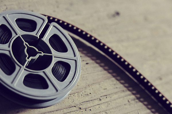 포토 JPG 해외이미지 산업 조각 백그라운드 모션 미술 사람없음 목재 빛 카메라 검은색 장비 추위 수확 흰색 영화관 극장 필름 영화 오브젝트 그림 복고 롤 테이프 실타래 영사기 동영상 얼레 할리우드 부정적 옛날 추 해외포토 나무 감정 컬러 농업 재료 문화예술 문구용품 전자제품 로스앤젤레스 파일형식 이미지허브