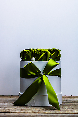 포토 JPG 해외이미지 식물 꽃잎 꽃 꽃다발 장신구 자연 발렌타인데이 선물 사랑 이벤트 사람없음 장식 초록색 상자 컬러풀 뷰티 장미 벚꽃 축하 신선 원형 생일 고급 우아함 배열 내추럴 고립 카피스페이스 어머니의날 해외포토 도형 기념일 감정 컬러 컨셉 데이이벤트 공백 생태계 미국문화 파일형식 이미지허브