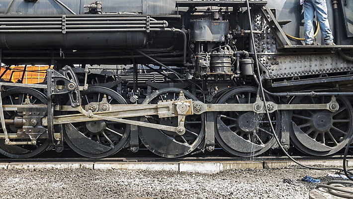 포토 JPG 해외이미지 여행 교통시설 사람없음 야외 달리기 금속 검은색 힘 기계 운전 기차 수확 골동품 작업 바퀴 역사 당기기 클래식 역 수증기 철 향수 무거움 엔진 기어 공학 혁명 옛날 철강 힘찬 해외포토 교육 육상교통 컬러 교통 컨셉 농업 모션 재질 대중교통 화장품 무게 시설 파일형식 이미지허브