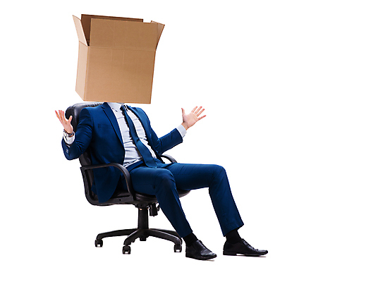 포토 JPG 해외이미지 전신 남자 팔벌리기 한명 앉기 정장 성인 옆모습 손들기 비즈니스맨 종이상자 흰배경 성인남자한명만 해외포토 1 옷 뷰포인트 백그라운드 비즈니스 모션 사람 상자 흰색 직장인 남자한명만 성인남자만 파일형식 이미지허브