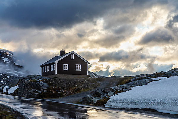 포토 JPG 해외이미지 구름 유럽 도로 길 여행 자연 하늘 산 주택 파노라마 노르웨이 풍경 사람없음 야외 여름 태양 일몰 고속도로 언덕 시골집 북쪽 통과 내추럴 루트 방법 스칸디나비아 해외포토 자연요소 계절 나라 교통시설 촬영기법 건물 노을 방향 생태계 파일형식 이미지허브