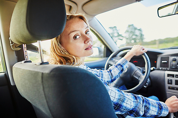 포토 JPG 해외이미지 라이프스타일 행복 유럽 도로 여행 교통시설 자동차 성공 한명 안전 사람 성인 10대 빛 금발 일출 맑음 일몰 운전 벨트 흰색 바퀴 자신감 운전사 긍정 주인 대여 대출 임대 자동 해외포토 직업 1 헤어스타일 잡화 감정 나라 길 육상교통 컬러 교통 컨셉 모션 청소년 날씨 생활 금융 경제 노을 시설 파일형식 이미지허브