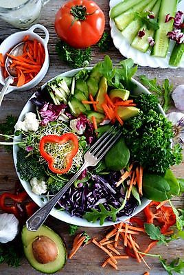 포토 JPG 해외이미지 접시 음식 빵 조각 다이어트 토마토 채소 재료 양파 오이 파슬리 건강 사람없음 초록색 여름 빛 식당 요리사 식사 저녁식사 당근 샐러드 가을 신선 사발 혼합 지중해 먹기 그리스 올리브 날것 레시피 후추 그리스인 내추럴 점심식사 고립 바이오 섞기 식용 영양분 채식주의자 해외포토 서양인 직업 식기 계절 열매 유럽 바다 컬러 모션 뿌리채소 상점 사기그릇 향신료 채식 파일형식 이미지허브