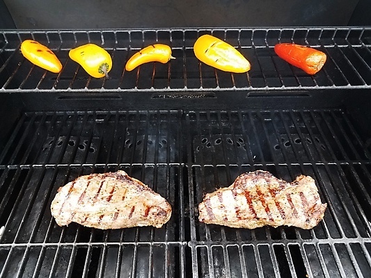 포토 JPG 해외이미지 음식 오렌지 피망 스테이크 요리 사람없음 빨간색 컬러풀 노란색 저녁식사 소고기 바 그릴 바비큐 굽기 점심식사 해외포토 컬러 채소 과일 주방용품 서양음식 육류 식사 구이 파일형식 이미지허브